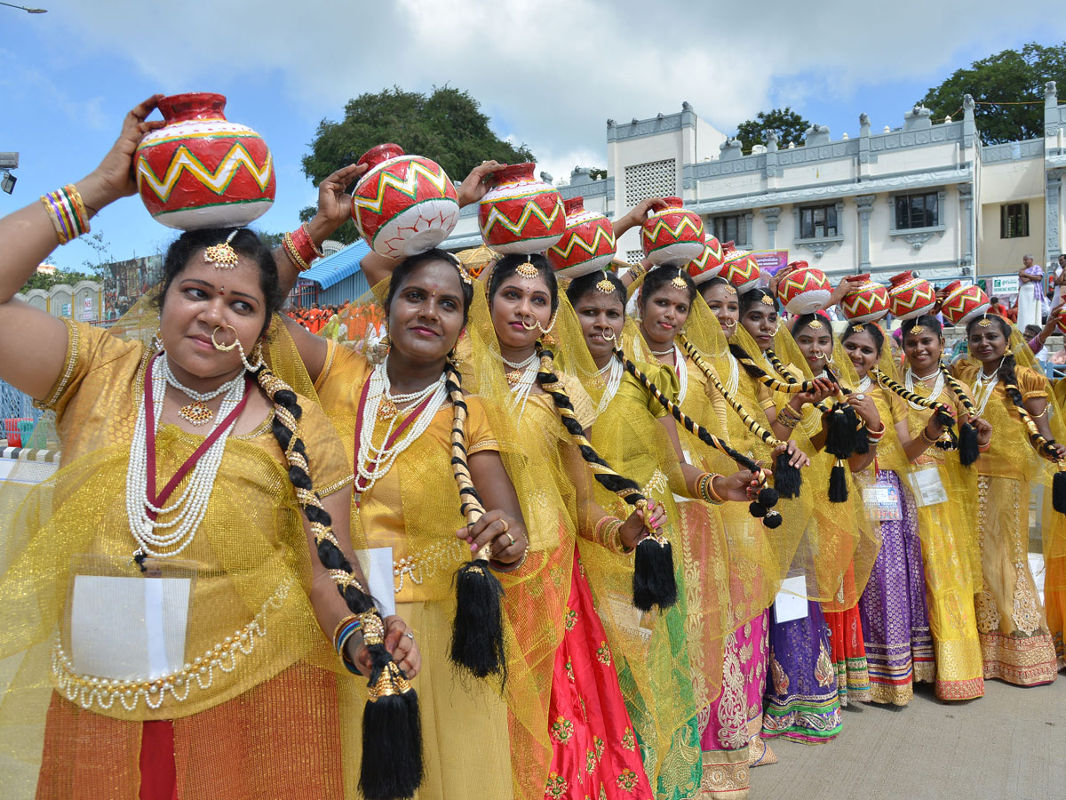 Bramotsavams Sri vari Chinnasesha Vahana at Tirumala Photo Gallery - Sakshi21