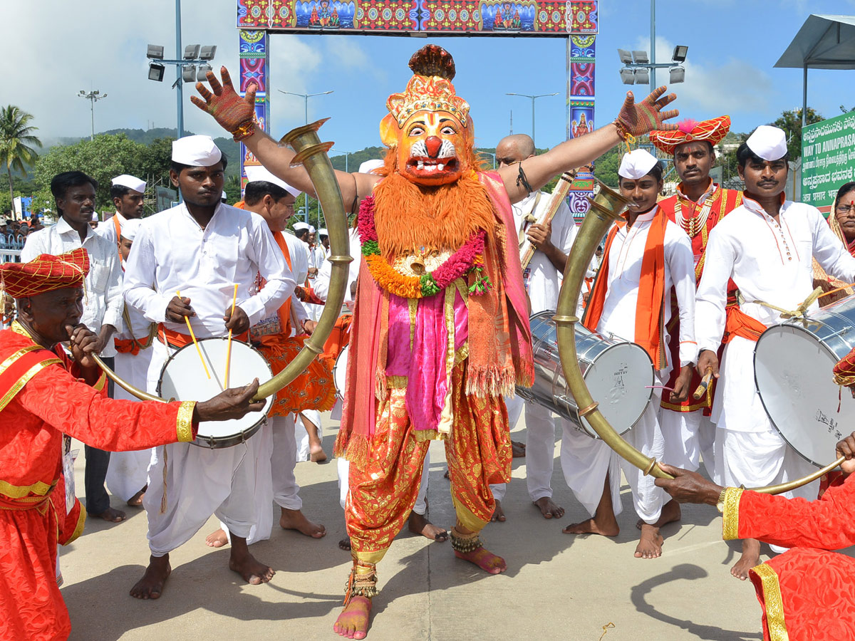 Bramotsavams Sri vari Chinnasesha Vahana at Tirumala Photo Gallery - Sakshi4