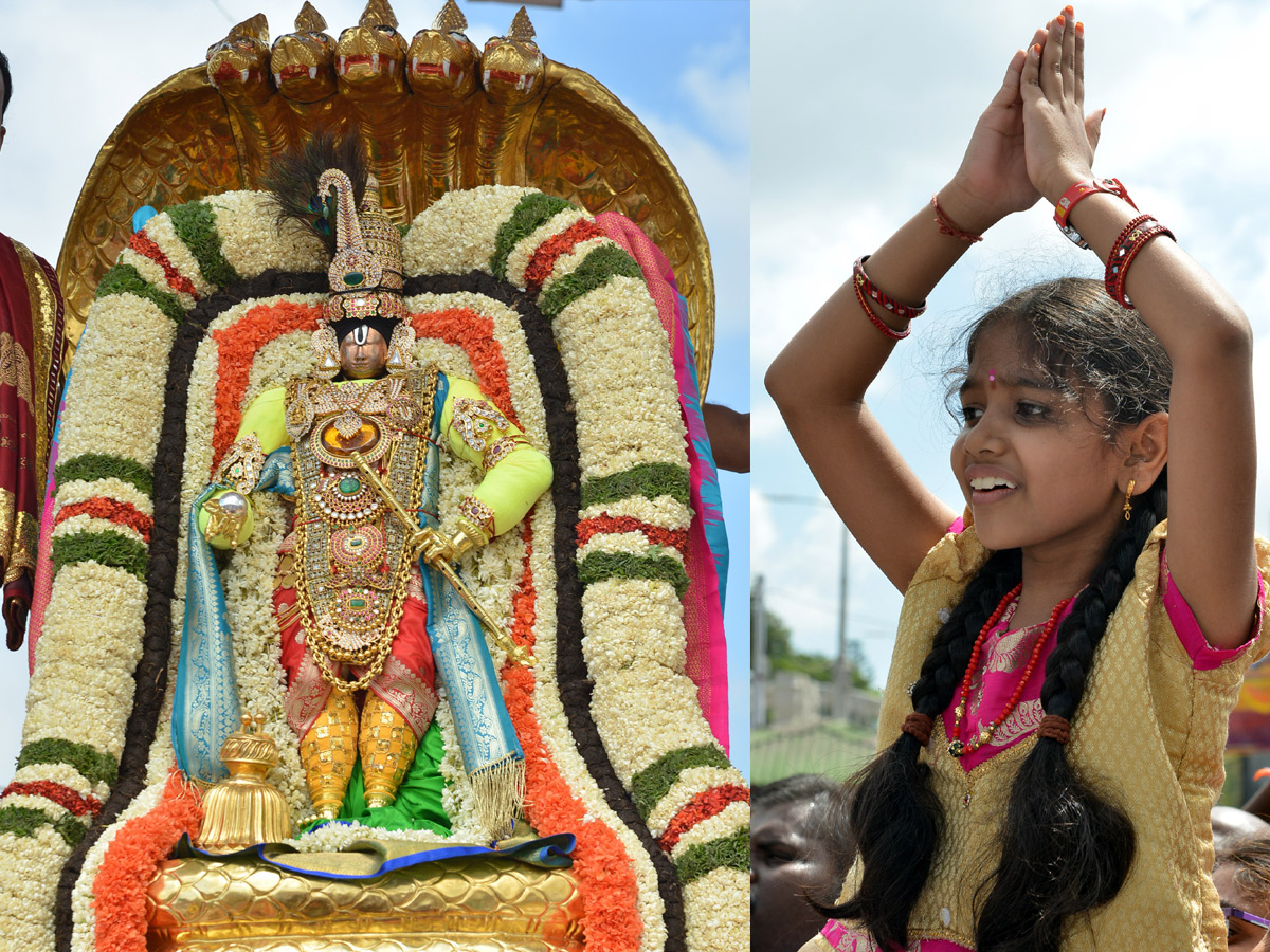 Bramotsavams Sri vari Chinnasesha Vahana at Tirumala Photo Gallery - Sakshi48