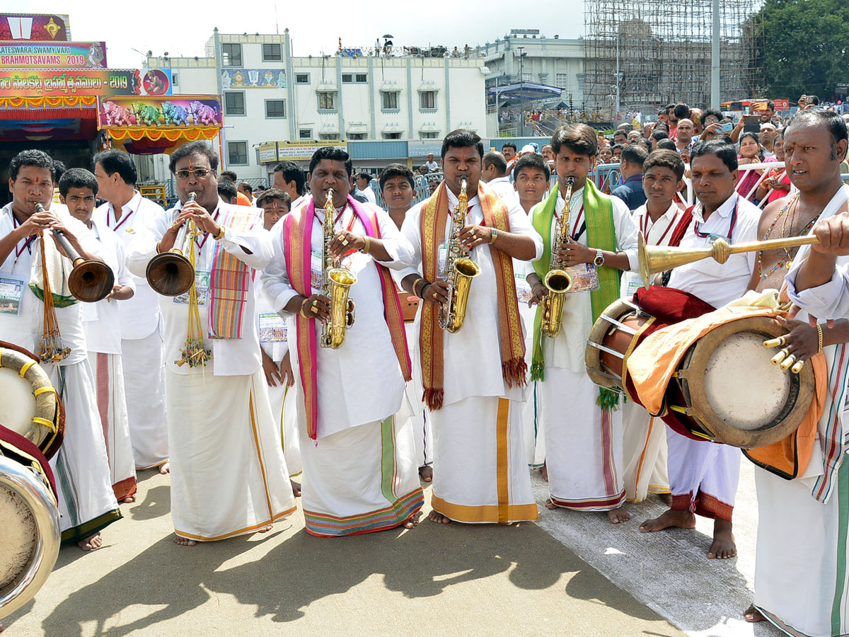 Bramotsavams Sri vari Chinnasesha Vahana at Tirumala Photo Gallery - Sakshi8