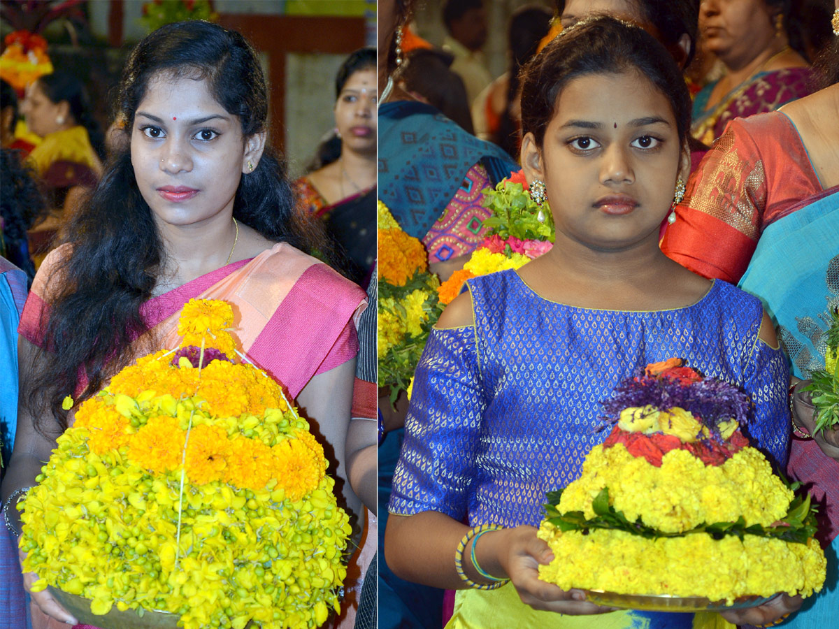 bathukamma celebrations in hyderabad Photo Gallery - Sakshi9