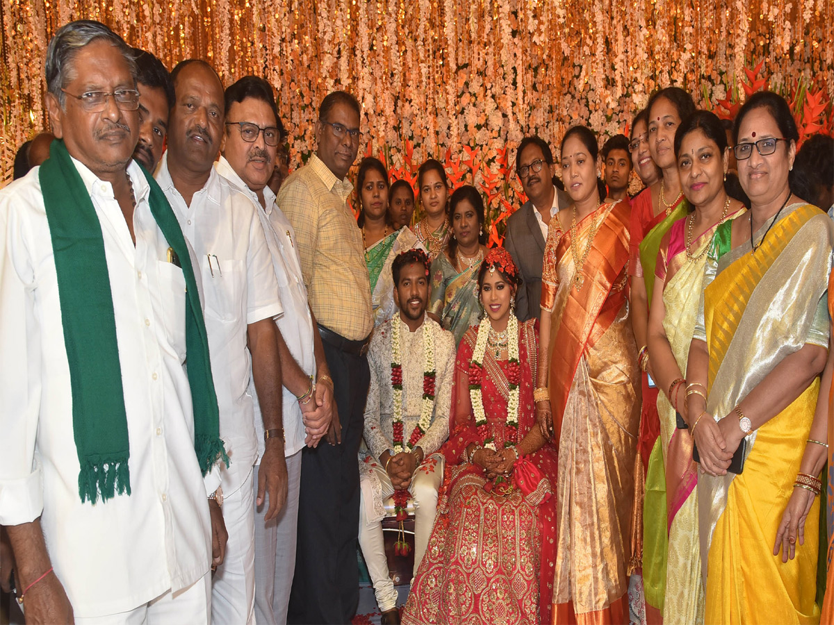 AP Home Minister Mekathoti Sucharitha Daughter Wedding Reception Photo Gallery - Sakshi23