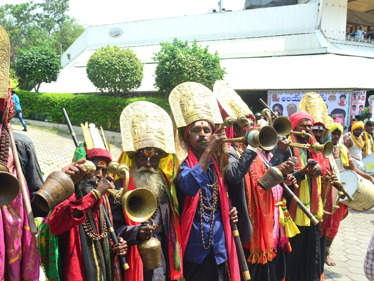 Bandaru Dattatreya Alai Balai in Jal Vihar Photo Gallery - Sakshi10