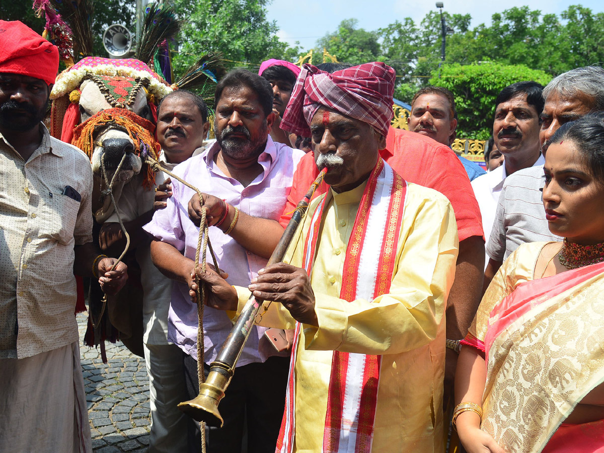 Bandaru Dattatreya Alai Balai in Jal Vihar Photo Gallery - Sakshi2