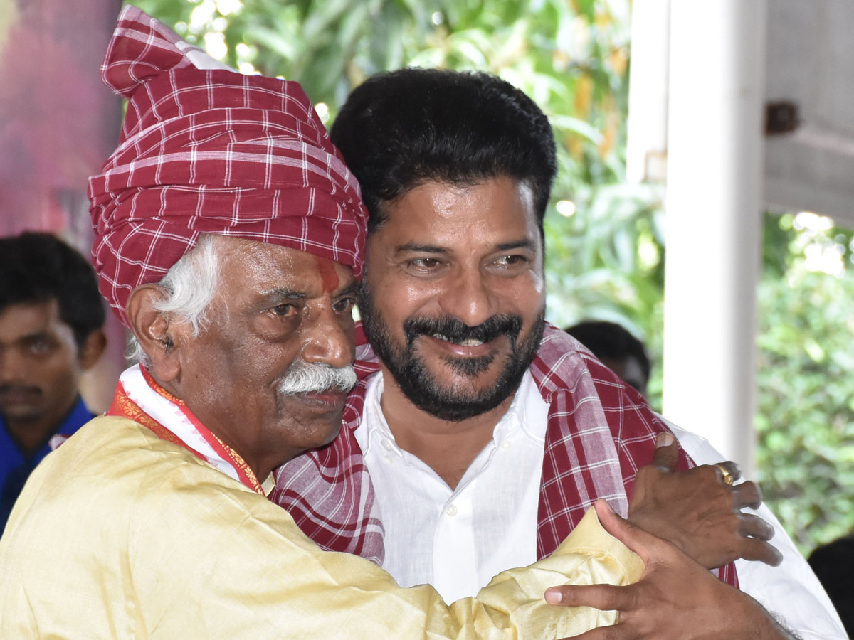 Bandaru Dattatreya Alai Balai in Jal Vihar Photo Gallery - Sakshi27