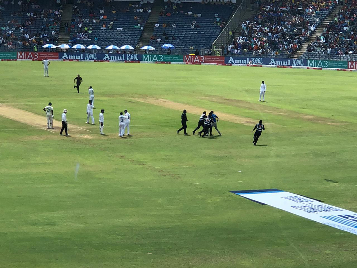 Fan Who Ran Towards The Meet Indian Batsman Rohit Sharma - Sakshi13