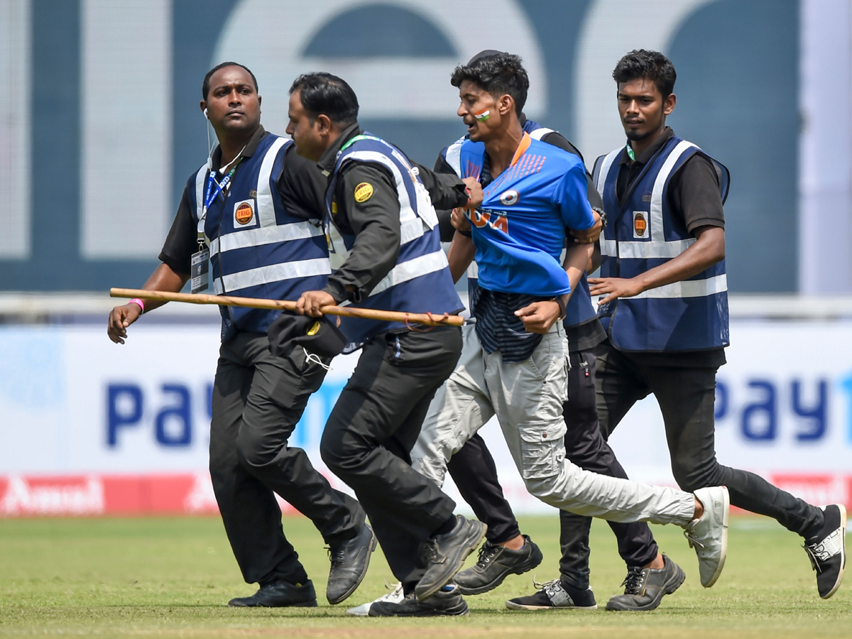 Fan Who Ran Towards The Meet Indian Batsman Rohit Sharma - Sakshi8