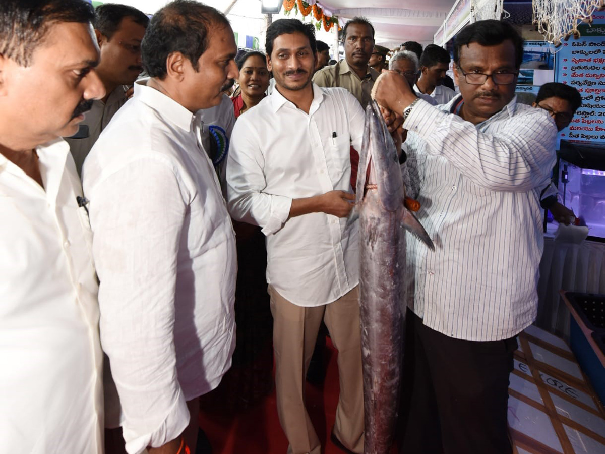 Cm Ys Jagan Launches Ysr Rythu Bharosa at Nellore Photo Gallery - Sakshi21