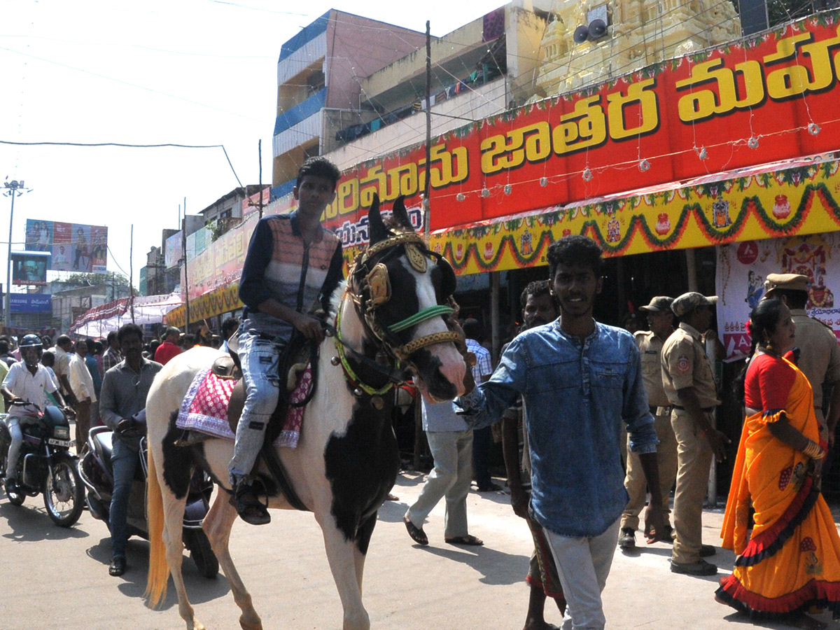 Paiditalli Ammavari Sirimanotsavam In Vizianagaram Photo Gallery - Sakshi15