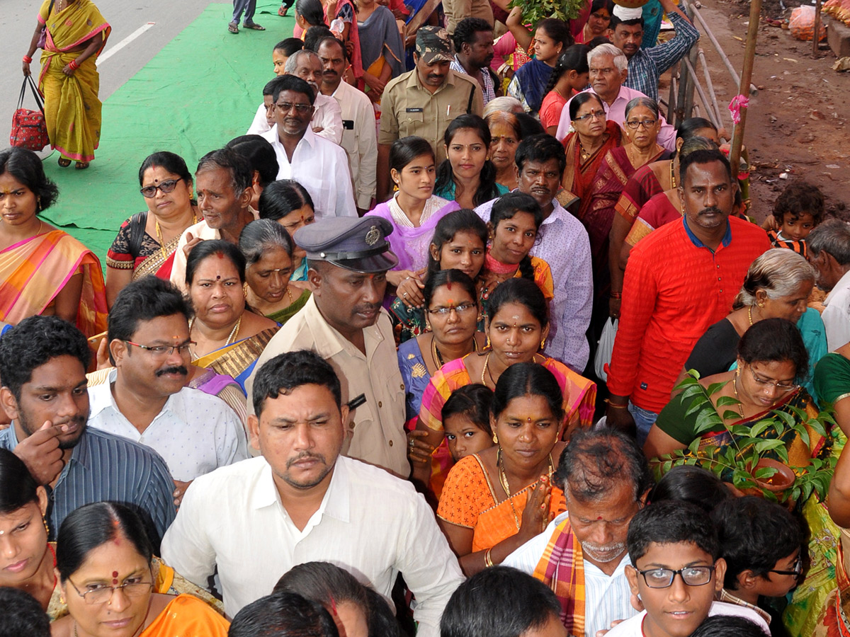 Paiditalli Ammavari Sirimanotsavam In Vizianagaram Photo Gallery - Sakshi23