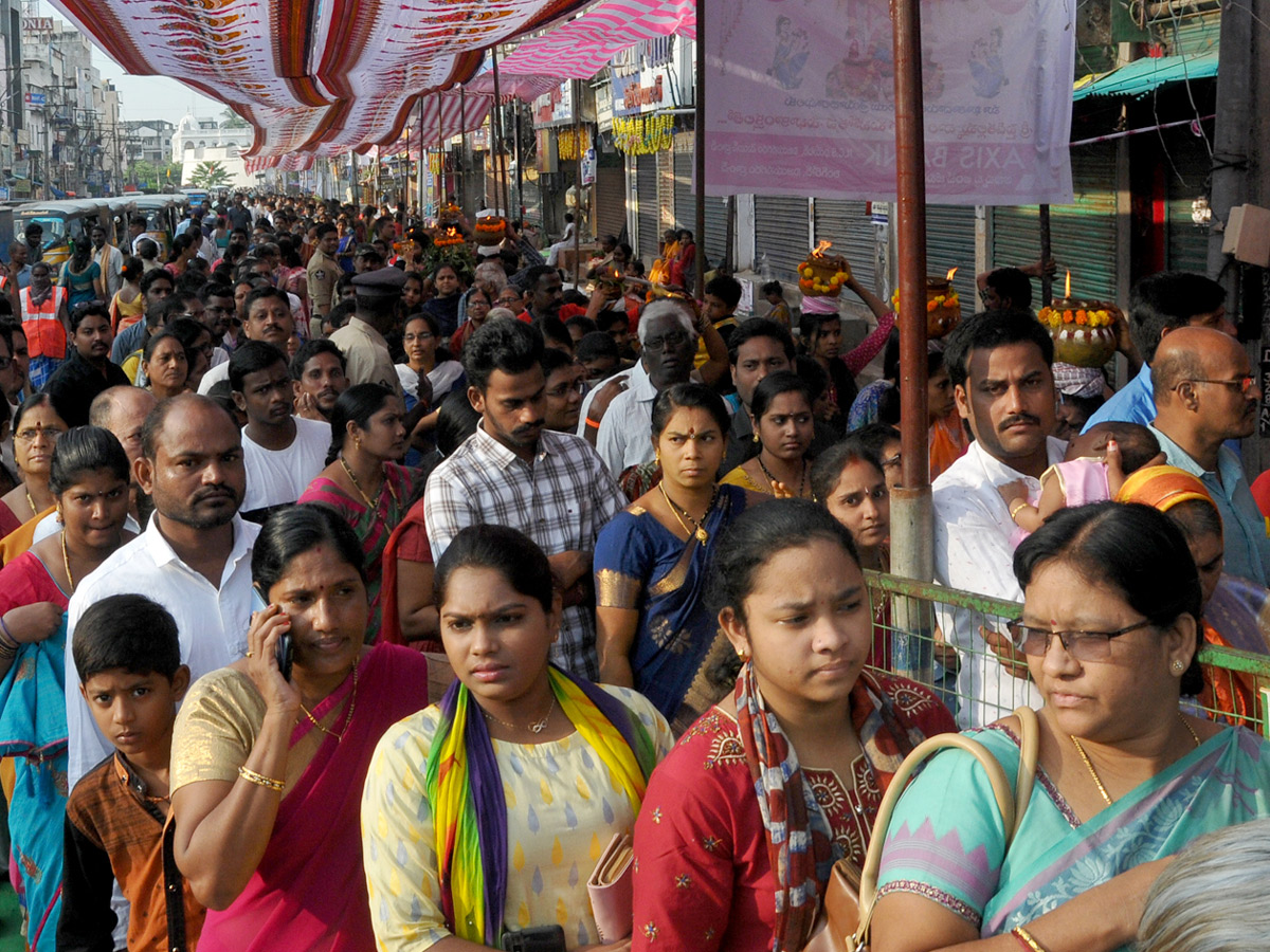 Paiditalli Ammavari Sirimanotsavam In Vizianagaram Photo Gallery - Sakshi24