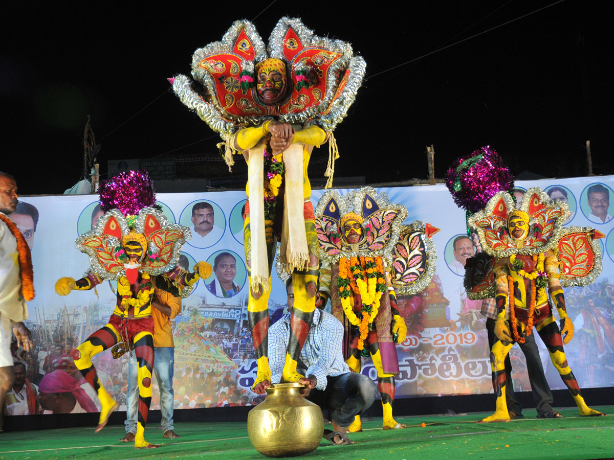 Paiditalli Ammavari Sirimanotsavam In Vizianagaram Photo Gallery - Sakshi6