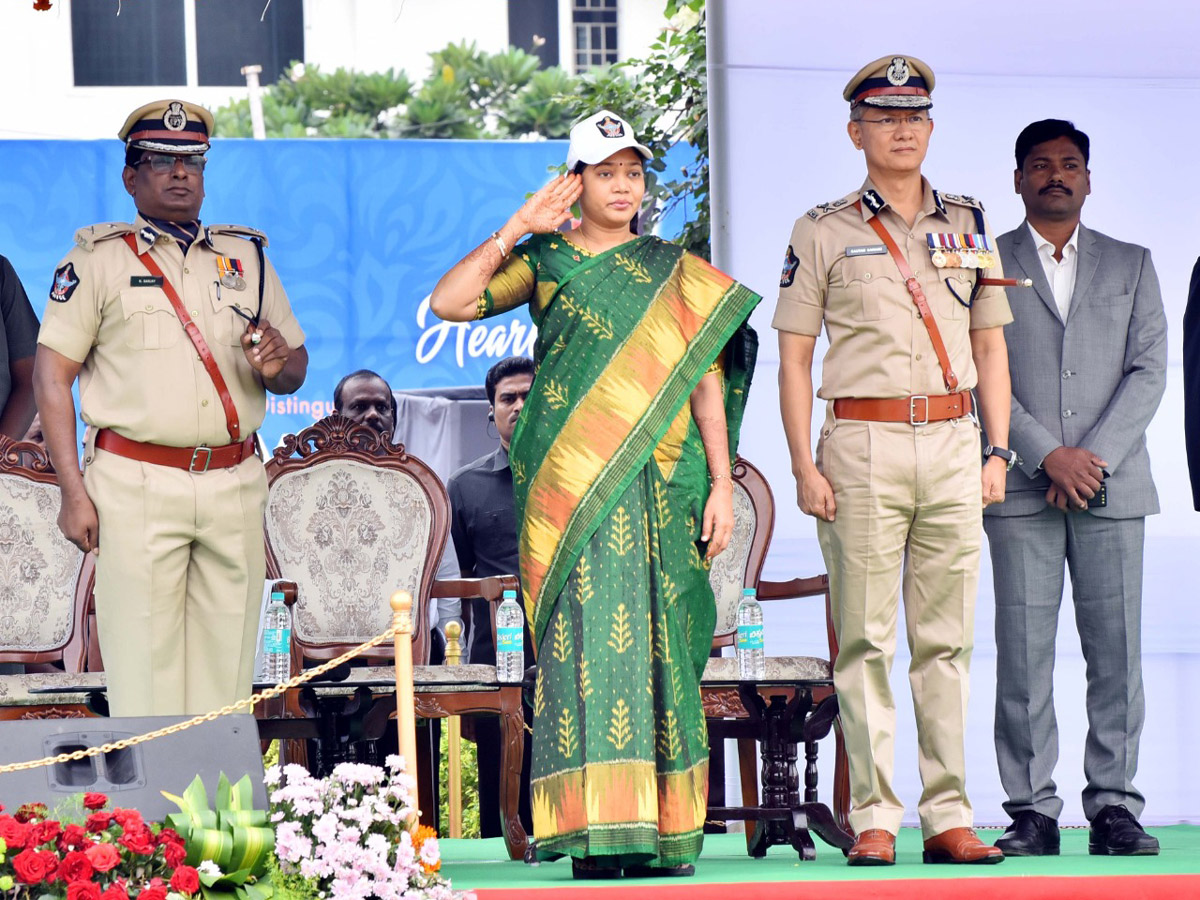 DSP Passing Out Parade of 2018 Batch Held at Magalagari Photo Gallery - Sakshi2