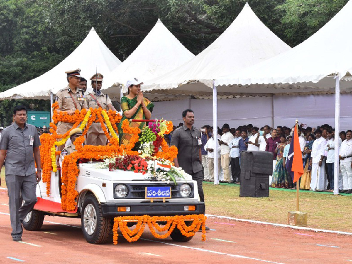 DSP Passing Out Parade of 2018 Batch Held at Magalagari Photo Gallery - Sakshi23