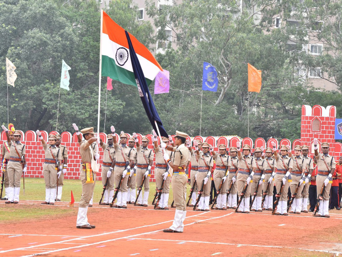 DSP Passing Out Parade of 2018 Batch Held at Magalagari Photo Gallery - Sakshi26