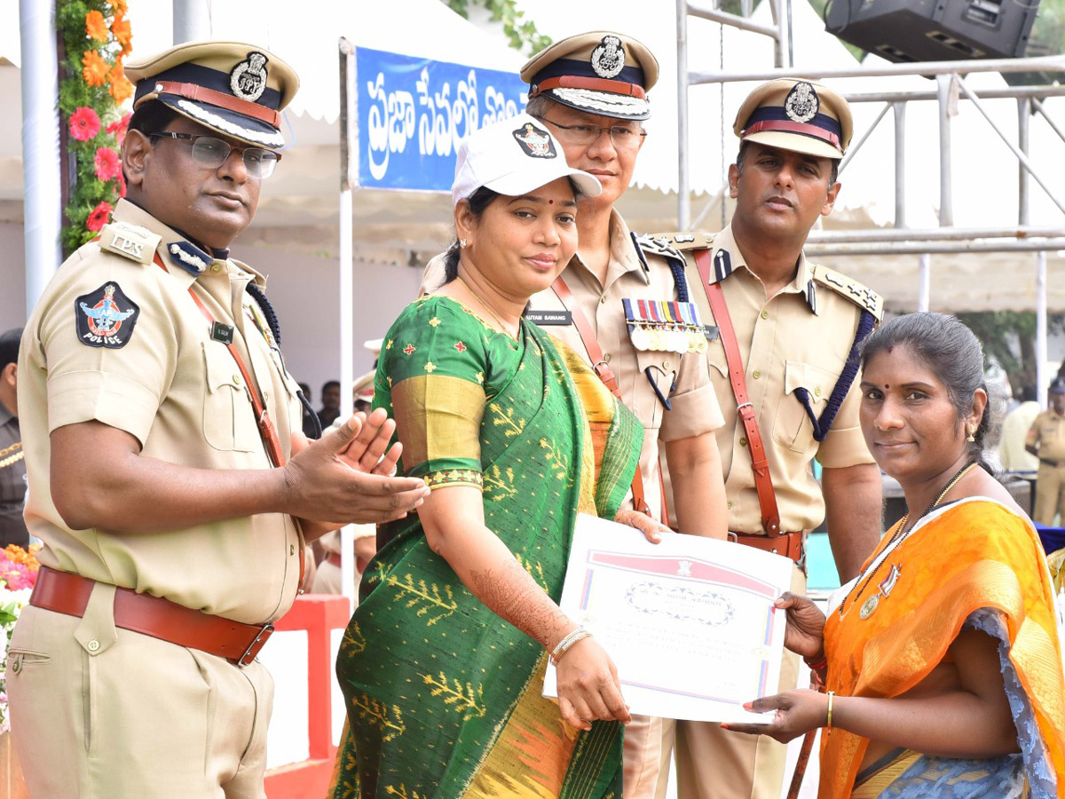 DSP Passing Out Parade of 2018 Batch Held at Magalagari Photo Gallery - Sakshi39