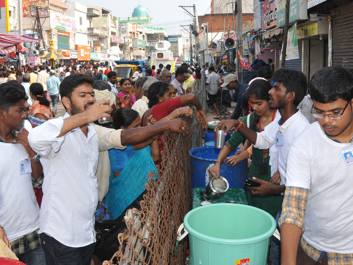 Paiditalli Ammavari Sirimanotsavam In Vizianagaram Photo Gallery - Sakshi14