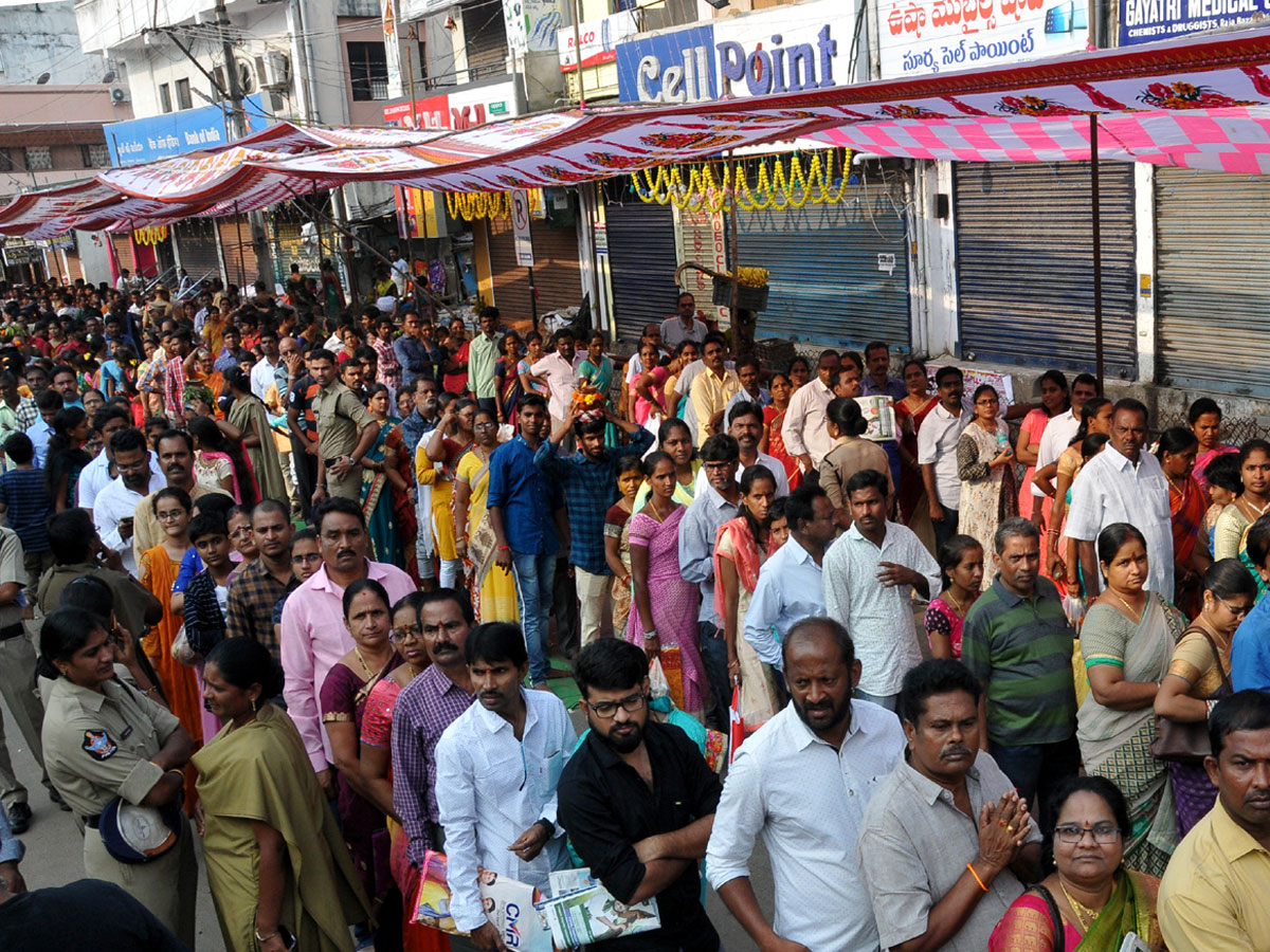 Paiditalli Ammavari Sirimanotsavam In Vizianagaram Photo Gallery - Sakshi20