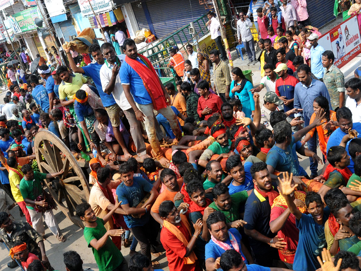 Paiditalli Ammavari Sirimanotsavam In Vizianagaram Photo Gallery - Sakshi23