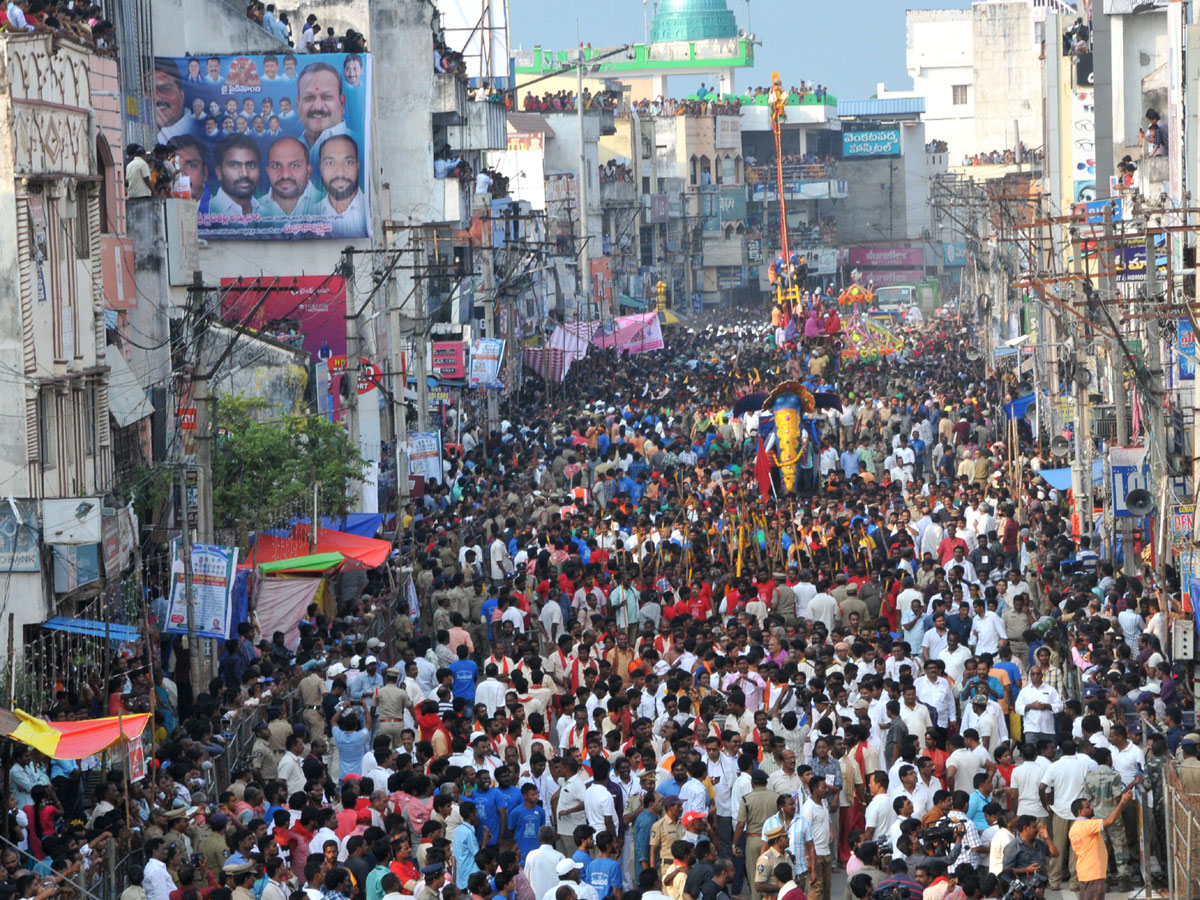 Paiditalli Ammavari Sirimanotsavam In Vizianagaram Photo Gallery - Sakshi38