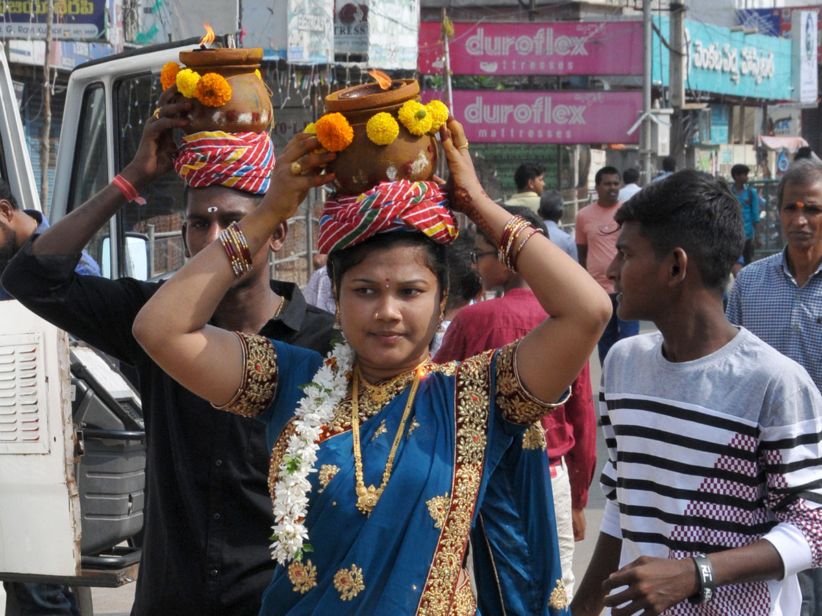 Paiditalli Ammavari Sirimanotsavam In Vizianagaram Photo Gallery - Sakshi45