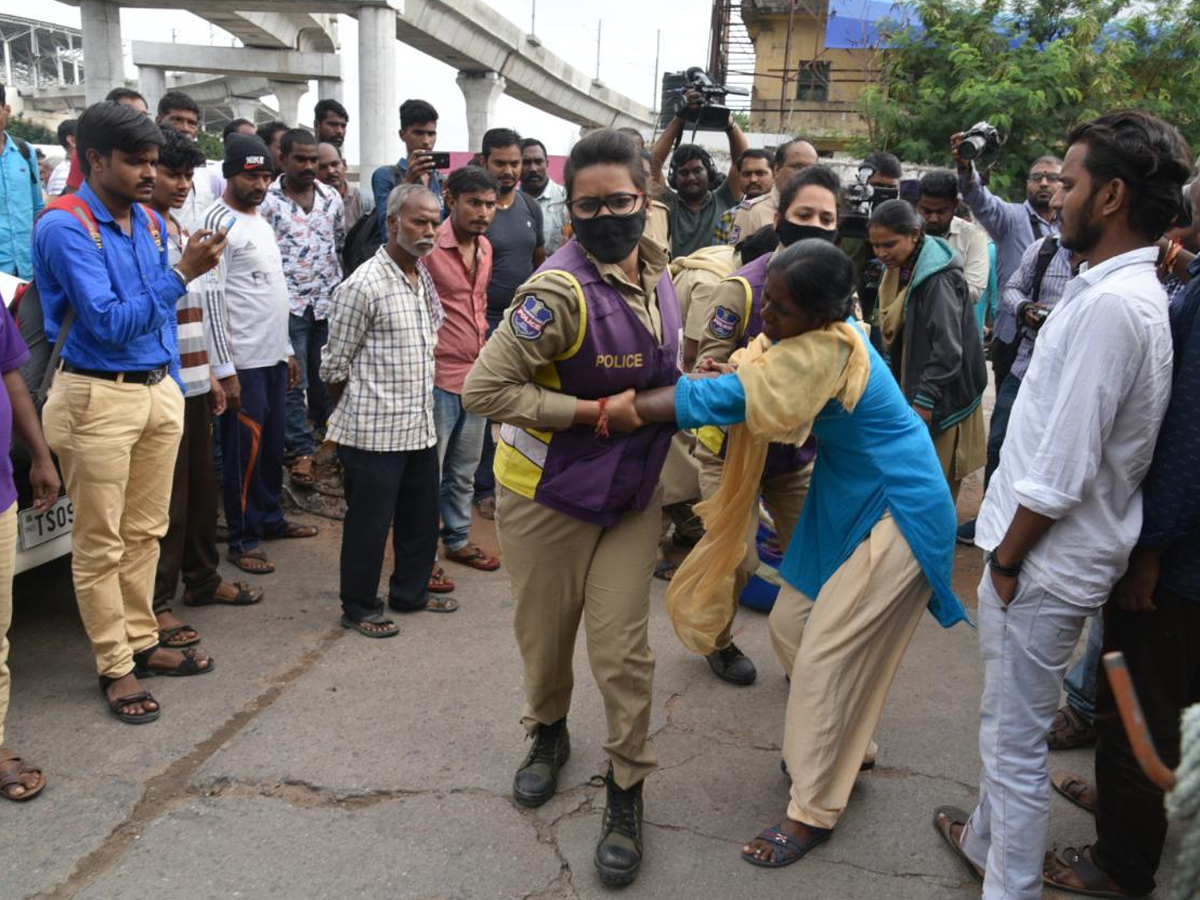 Statewide Bandh In Telangana Photo Gallery - Sakshi11