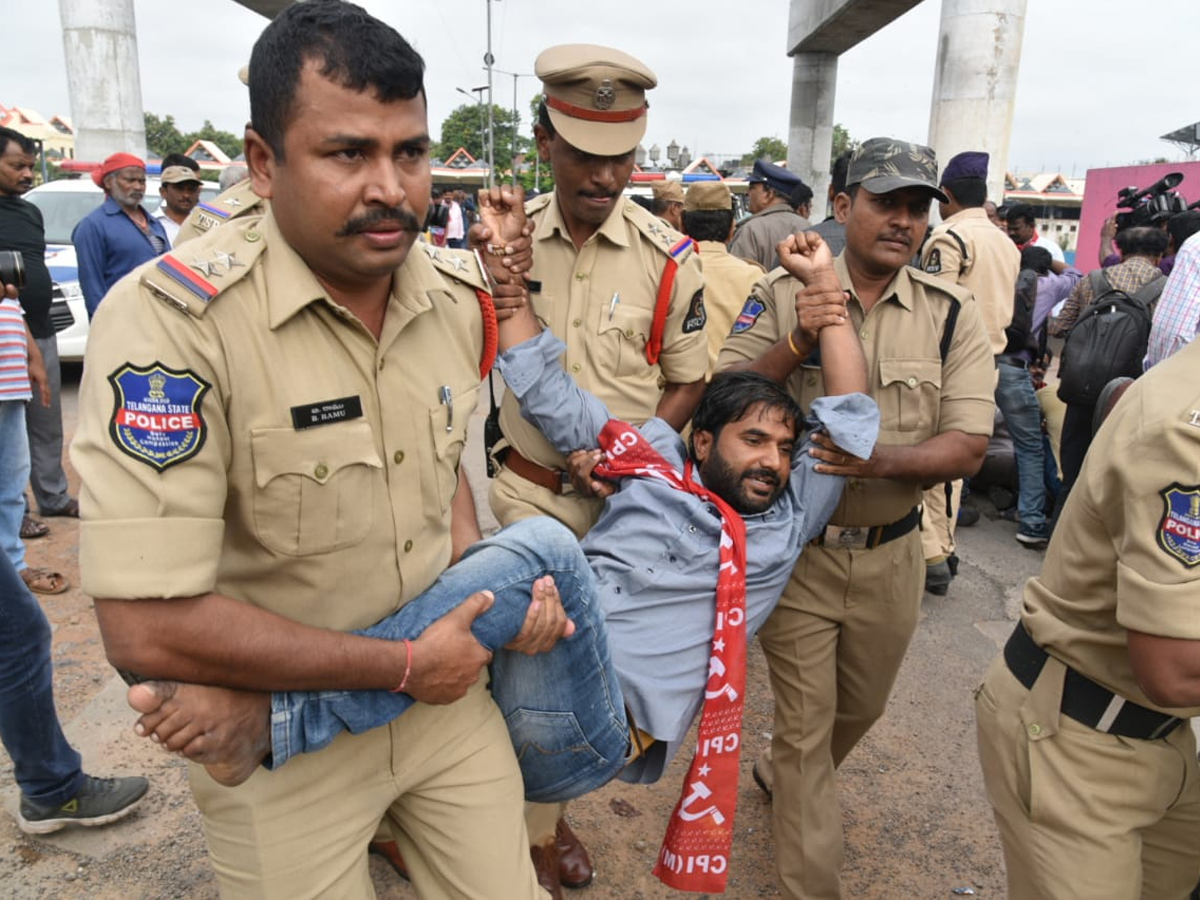 Statewide Bandh In Telangana Photo Gallery - Sakshi13