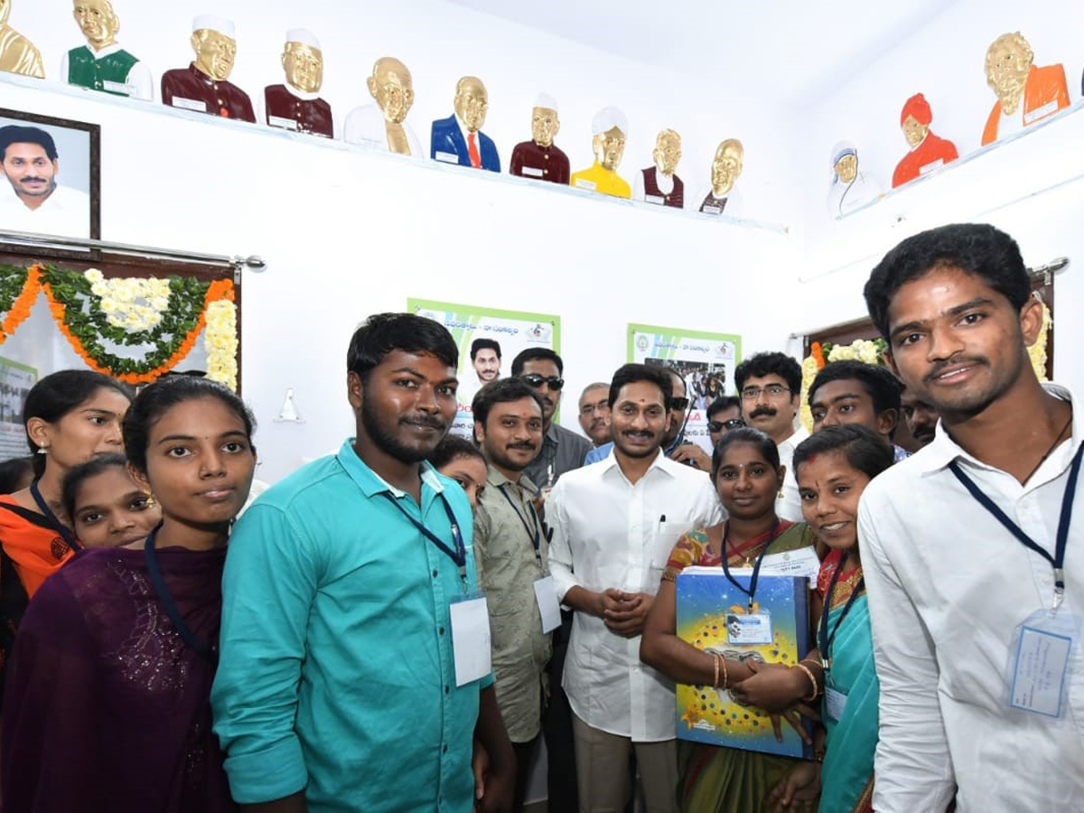 AP CM YS Jagan Opening Karapa Village Secretariat Photo Gallery - Sakshi29