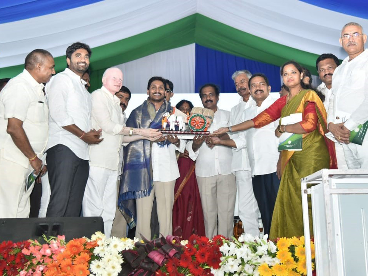 AP CM YS Jagan Opening Karapa Village Secretariat Photo Gallery - Sakshi41