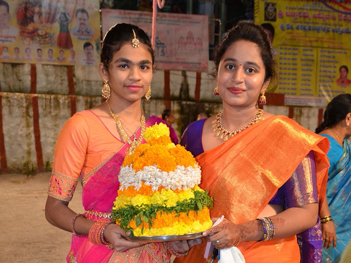 bathukamma celebrations in hyderabad Photo Gallery - Sakshi2