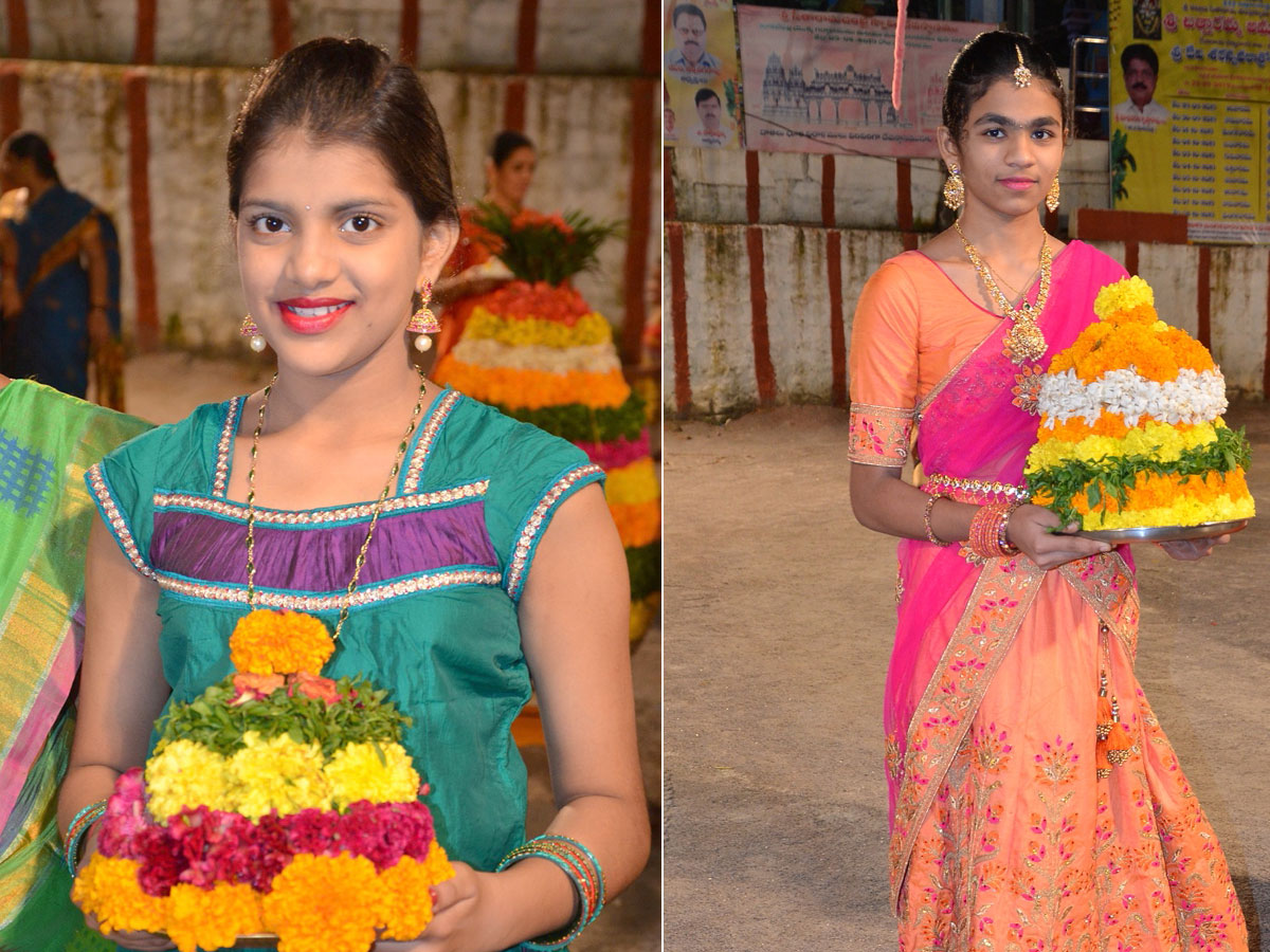 bathukamma celebrations in hyderabad Photo Gallery - Sakshi7