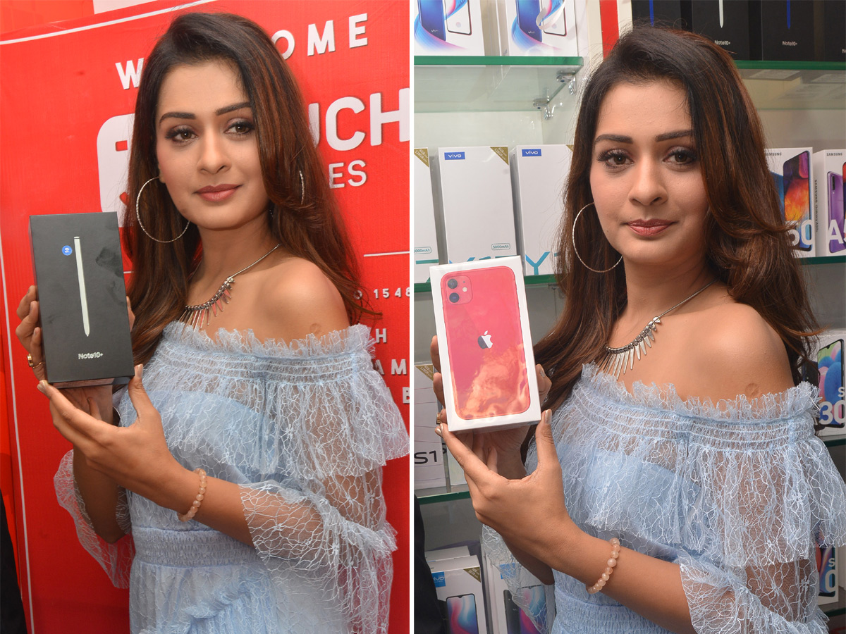 Payal Rajput Touch Mobiles Store Launch at Dilsukhnagar Photo Gallery - Sakshi4