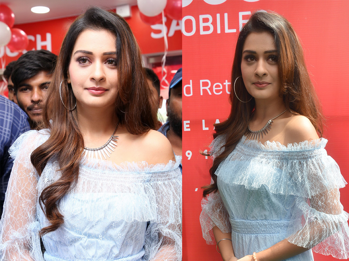 Payal Rajput Touch Mobiles Store Launch at Dilsukhnagar Photo Gallery - Sakshi6