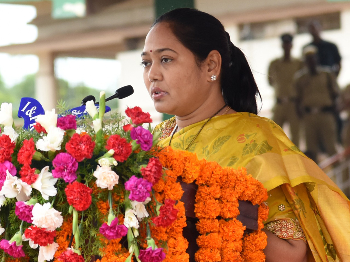 Ys Jagan Police Martyrs Commemoration Day At vijayawada - Sakshi14