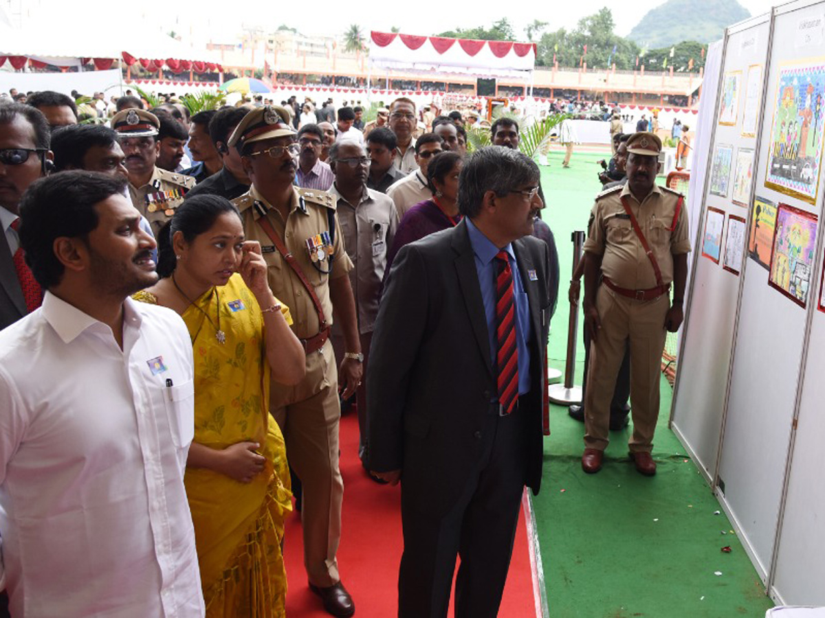 Ys Jagan Police Martyrs Commemoration Day At vijayawada - Sakshi25