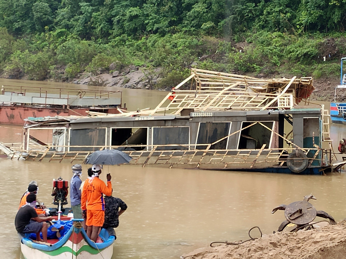 Kachuluru Boat Operation Success Photo Gallery - Sakshi11