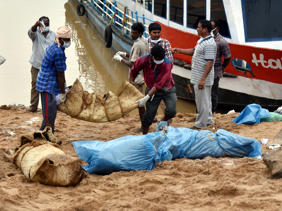 Kachuluru Boat Operation Success Photo Gallery - Sakshi3