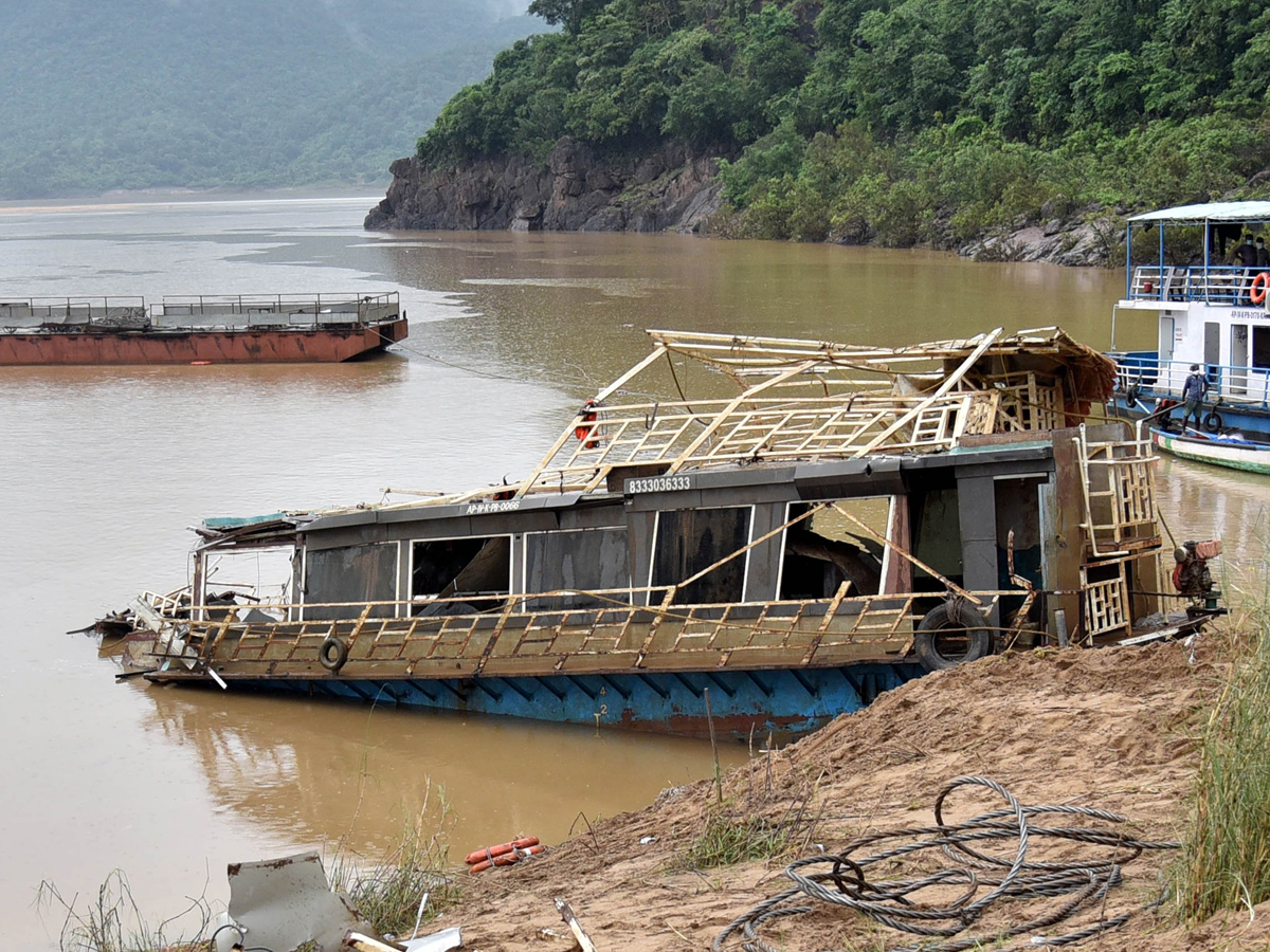 Kachuluru Boat Operation Success Photo Gallery - Sakshi9