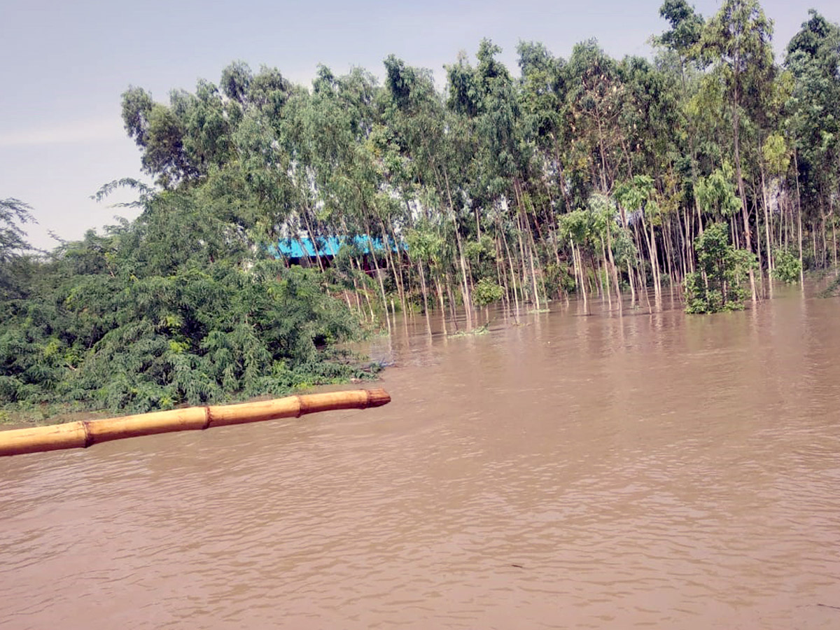 Heavy Flood Water Reaches Godavari and Krishna Rivers Photo Gallery - Sakshi8