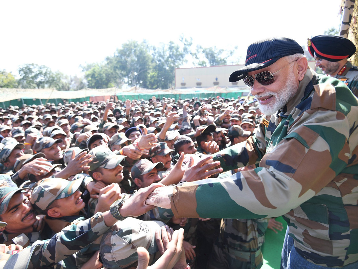 PM Modi celebrates Diwali with troops guarding LoC Photo Gallery - Sakshi5