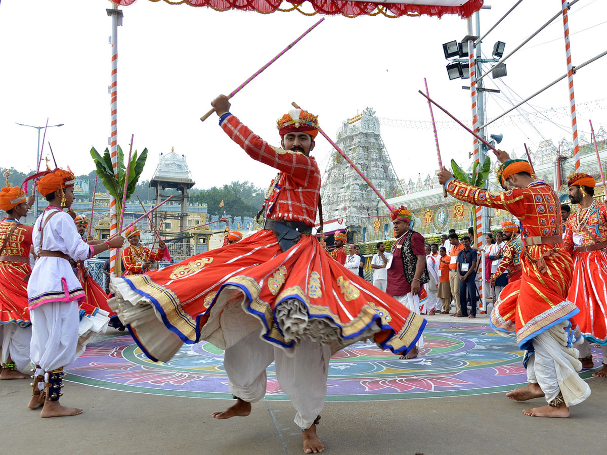 Tirumala Brahmotsavam Srivaru On Kalpavriksha Vahanam Photo Gallery  - Sakshi17