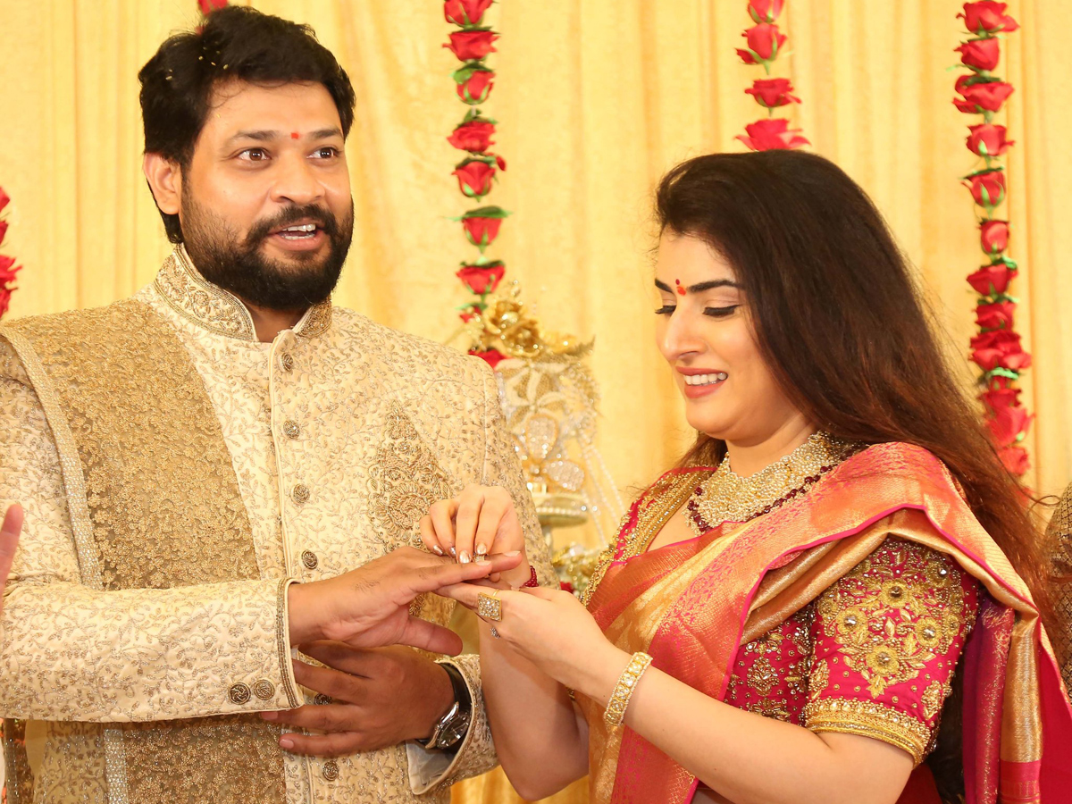 Actress Archana Engagement Photo Gallery - Sakshi1