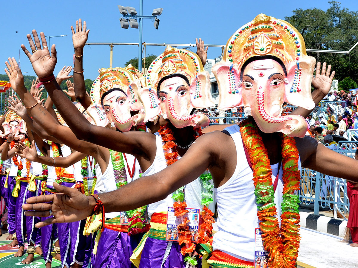 Tirumala Brahmotsavam Mohini Avatar Performed For Lord Venkateswara Photo Gallery - Sakshi19