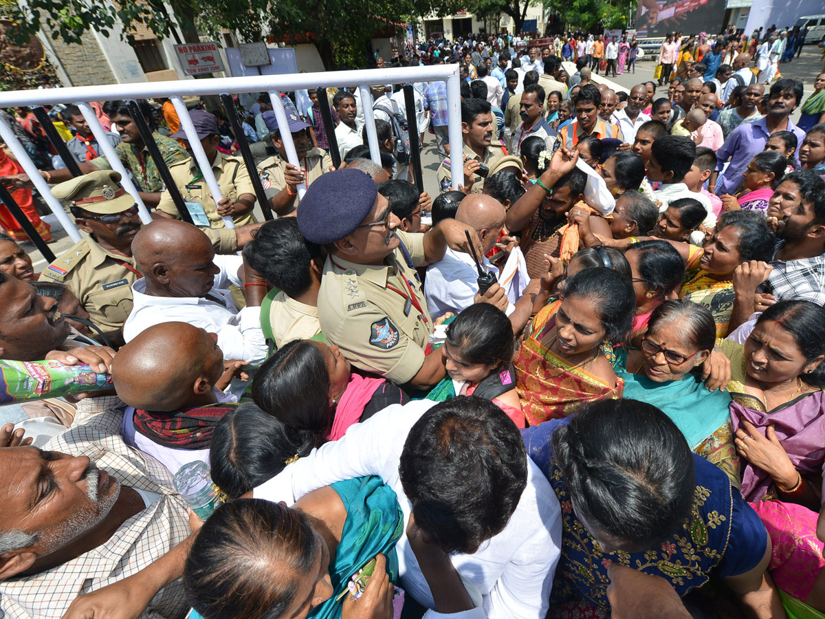 Tirumala Brahmotsavam Mohini Avatar Performed For Lord Venkateswara Photo Gallery - Sakshi26