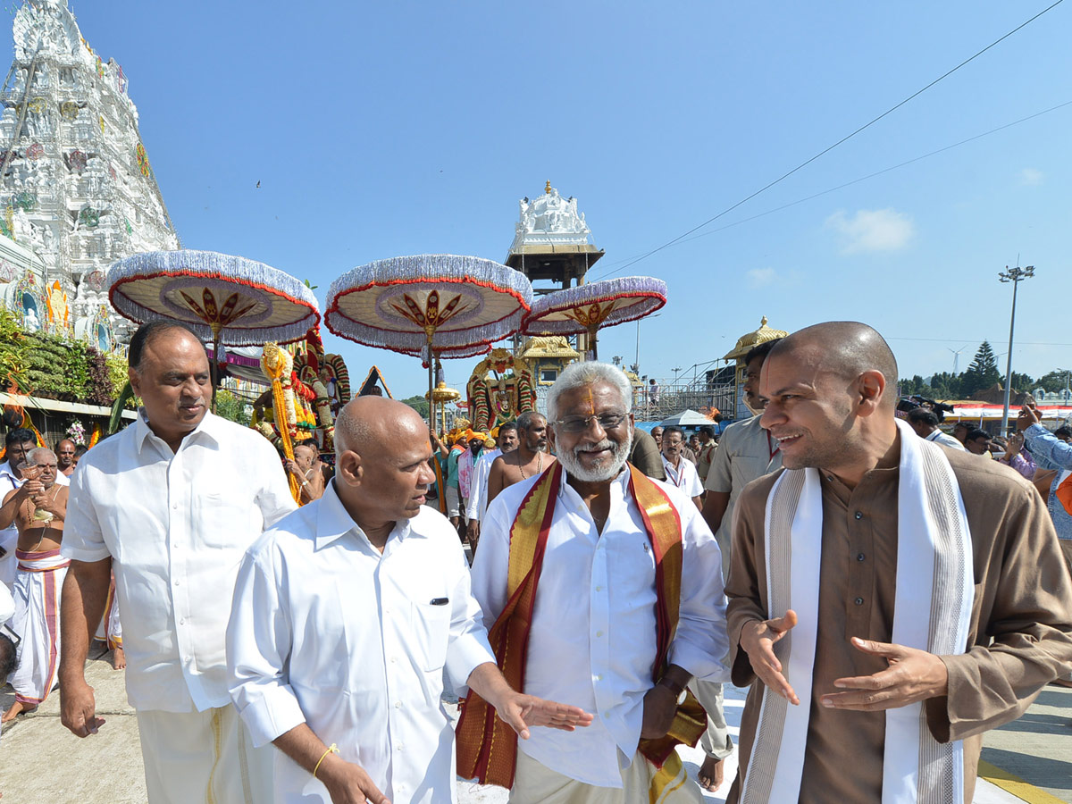 Tirumala Brahmotsavam Mohini Avatar Performed For Lord Venkateswara Photo Gallery - Sakshi33