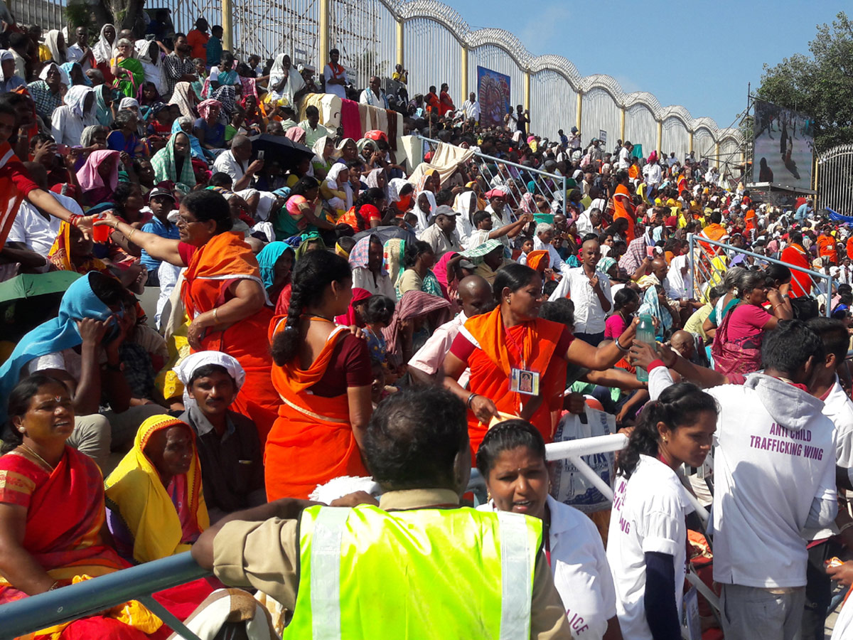 Tirumala Brahmotsavam Mohini Avatar Performed For Lord Venkateswara Photo Gallery - Sakshi42