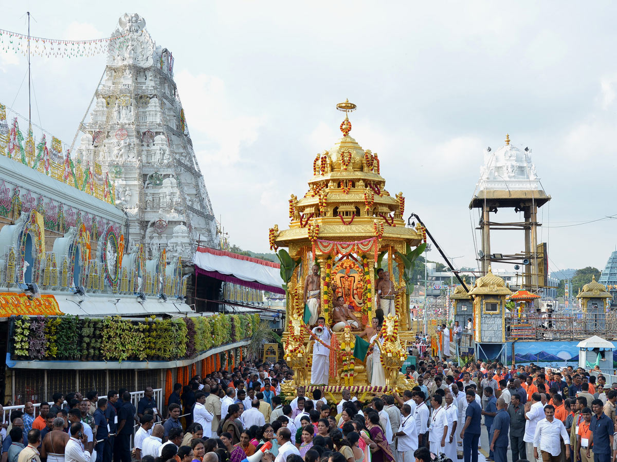 Tirumala Srivari Brahmotsavam Garuda Vaahana Seva Photo Gallery - Sakshi14