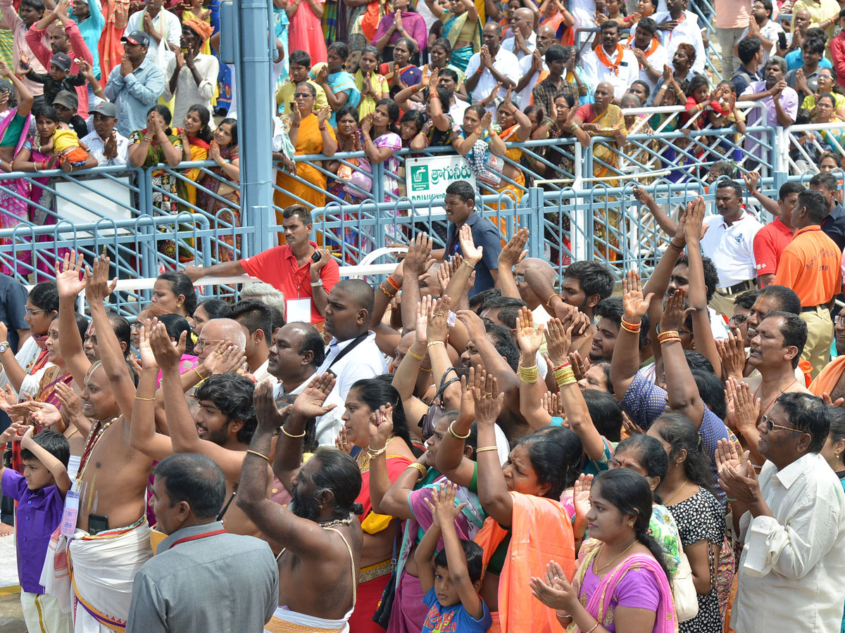 Tirumala Srivari Brahmotsavam Garuda Vaahana Seva Photo Gallery - Sakshi18