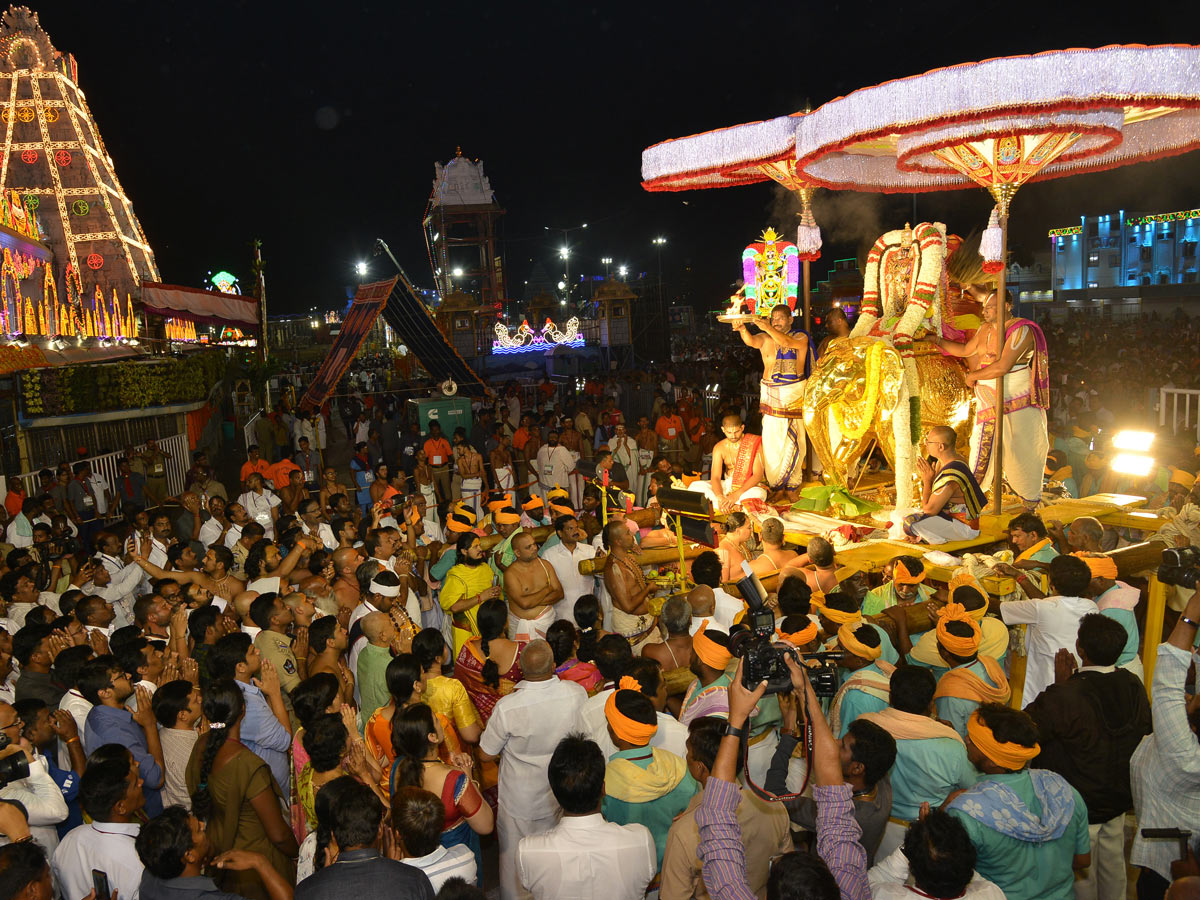 Tirumala Srivari Brahmotsavam Garuda Vaahana Seva Photo Gallery - Sakshi27