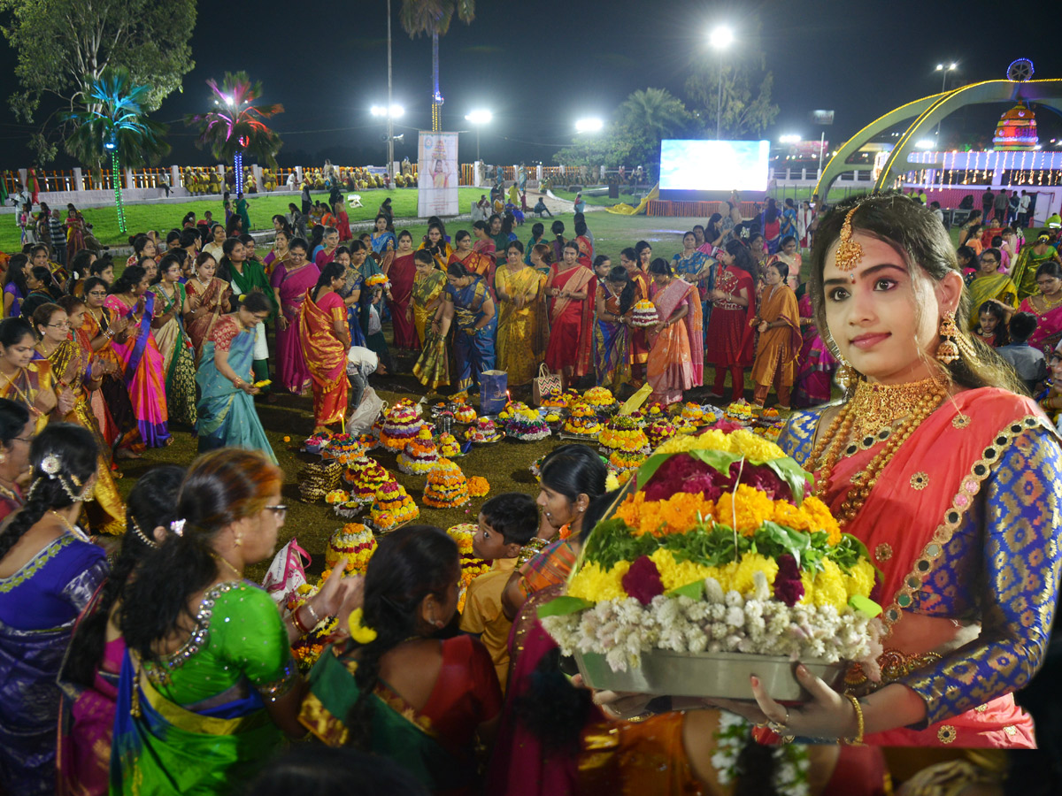 Bathukamma Celebrations 2019 At Telangana Photo Gallery - Sakshi1